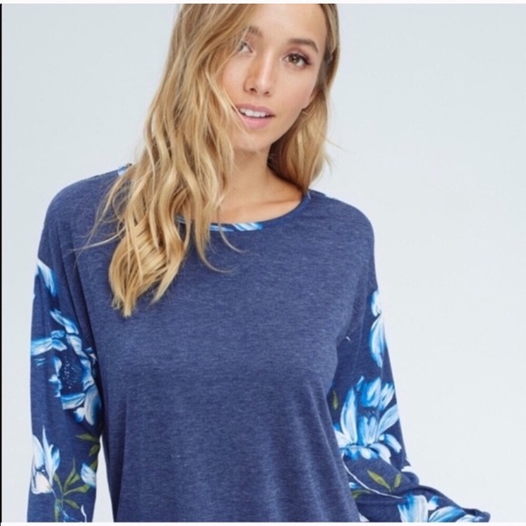Navy Blue Floral Long Sleeves Pullover Top - Picture 4 of 4